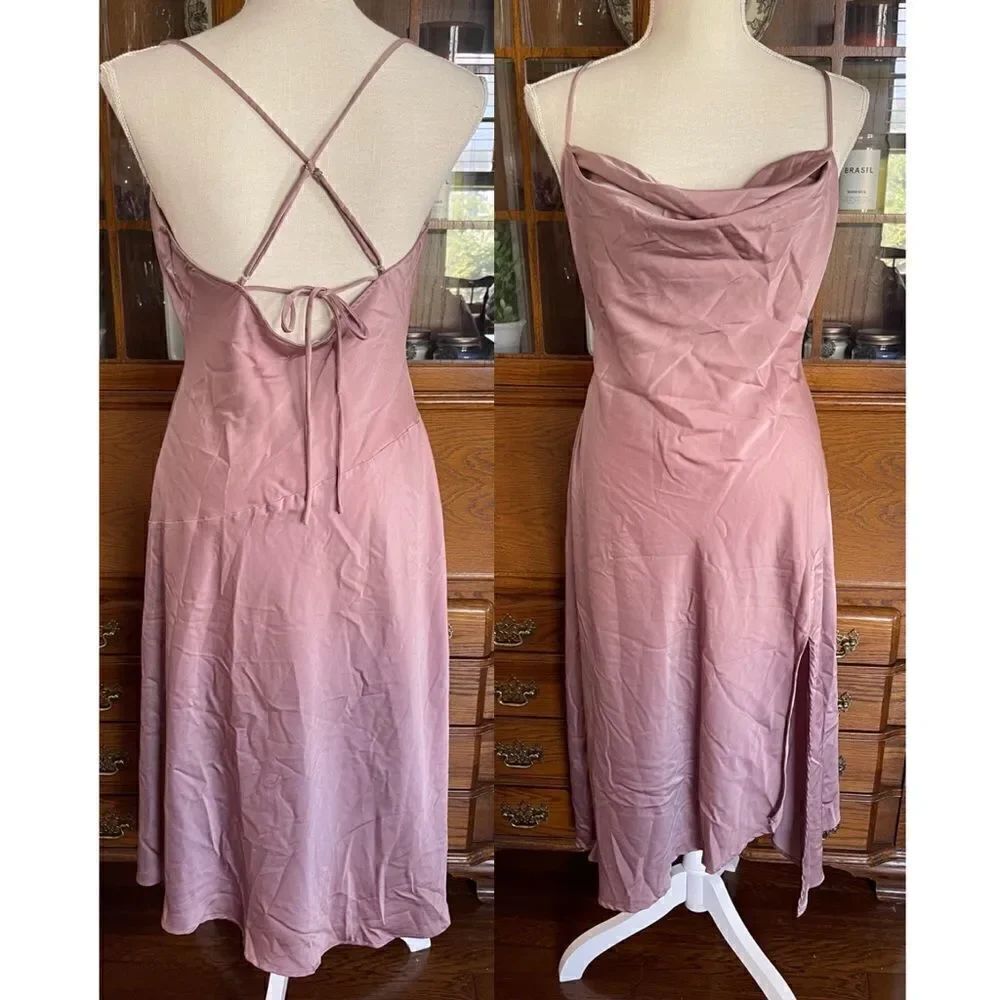 ASTR the Label
Gaia Dress - Picture 7 of 8